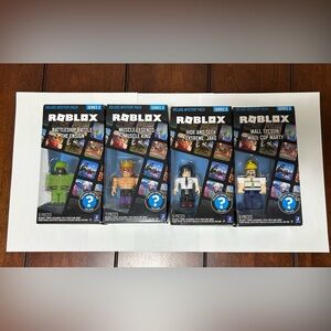 NEW Lot of 4 Roblox Deluxe Mystery Packs Figures Series 3